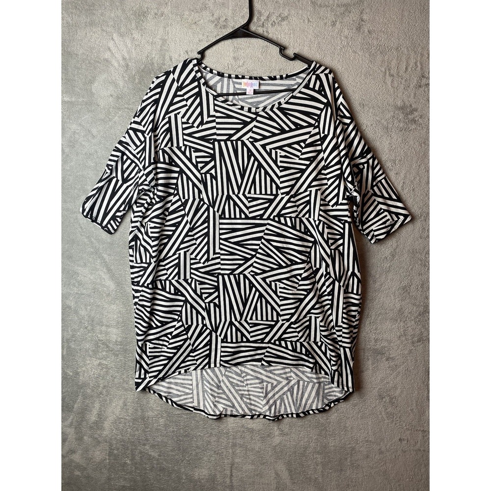 LuLaRoe Irma Tunic Top Small Black White Geometric Stripe High Low Short Sleeve